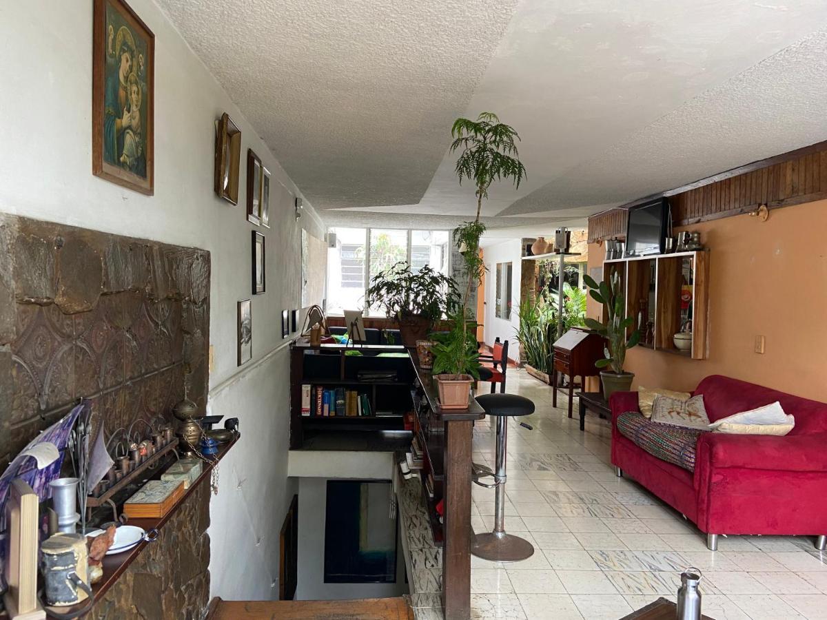 Hostal Casa Las Tias Medellín Extérieur photo