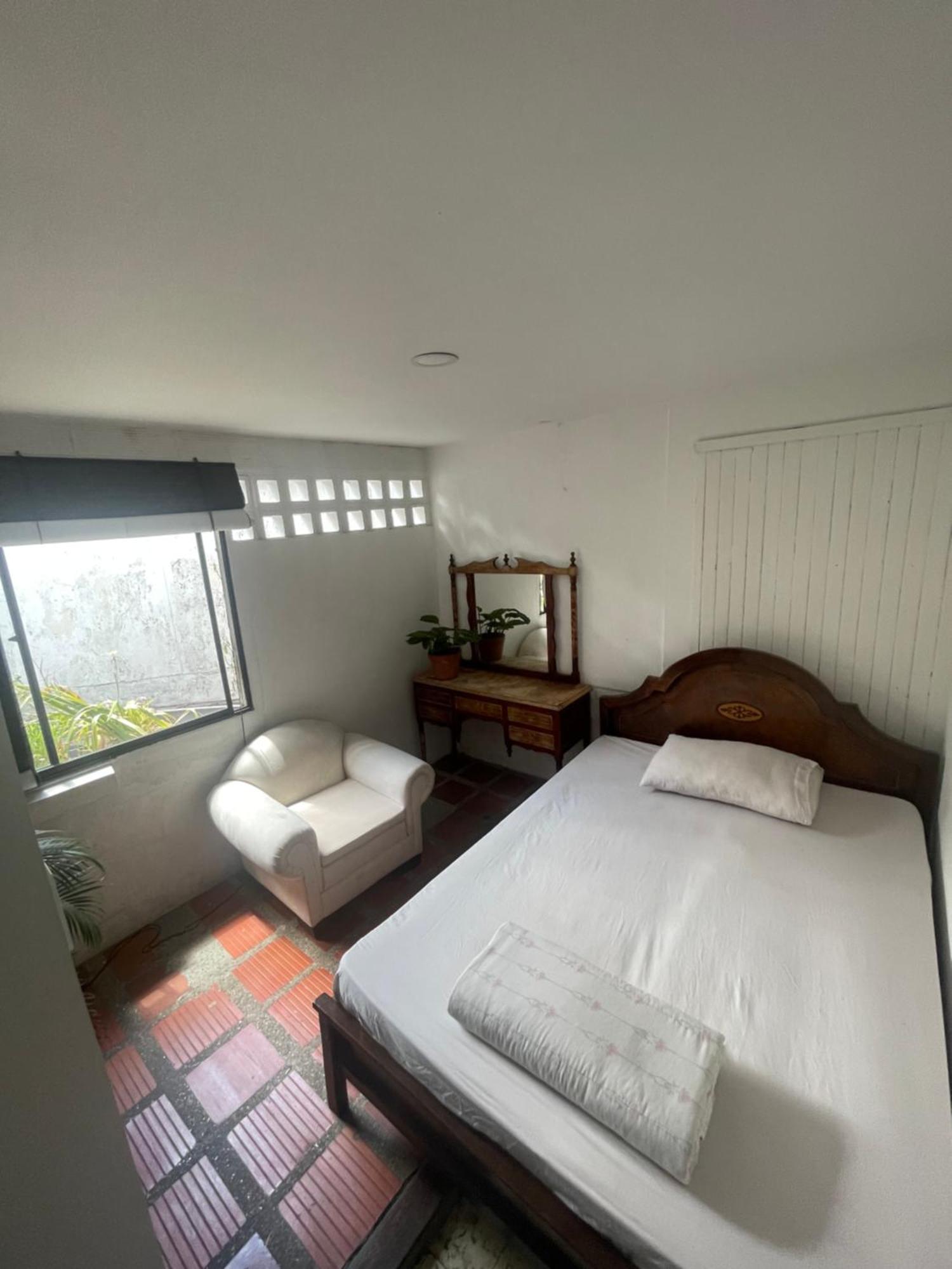 Hostal Casa Las Tias Medellín Extérieur photo